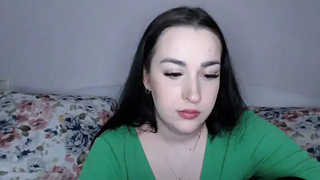 Snapshot of vitalina_freedom chatting on 01.28.25 vitalina freedom online show from 01.28.25