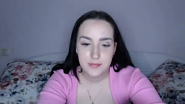 Snapshot of vitalina_freedom chatting on 02.08.25 vitalina freedom online show from 02.08.25