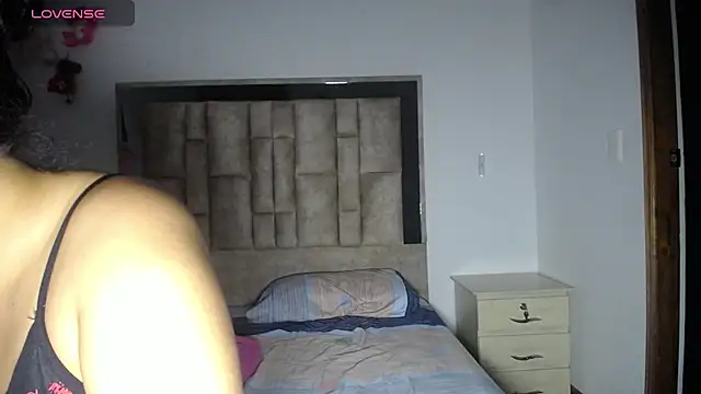 tiffany  pink online show from 01.12.26