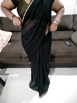 Snapshot of Mounika25 chatting on 04.28.26 Mounika25 online show from 04.28.26