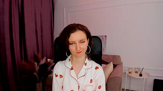 Snapshot of TruthInWine chatting on 02.21.25 TruthInWine online show from 02.21.25