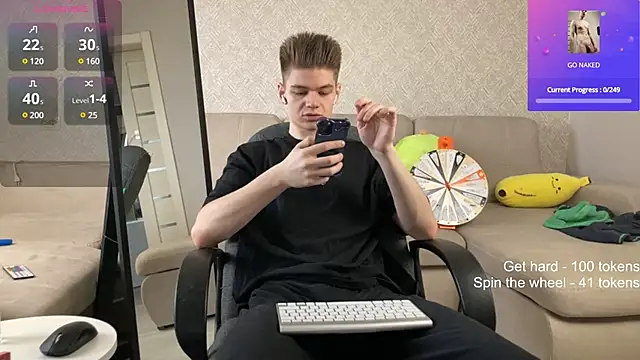 Snapshot of dantebigboi300 chatting on 12.03.24 dantebigboi300 online show from 12.03.24