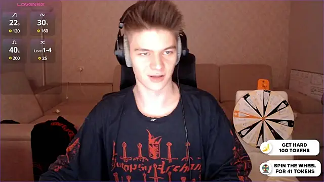 Snapshot of dantebigboi300 chatting on 01.02.25 dantebigboi300 online show from 01.02.25