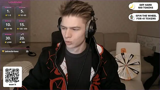 Snapshot of dantebigboi300 chatting on 01.12.25 dantebigboi300 online show from 01.12.25