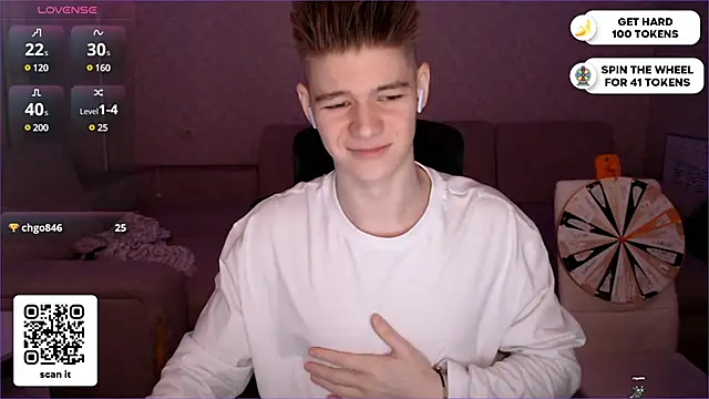 Snapshot of dantebigboi300 chatting on 01.19.25 dantebigboi300 online show from 01.19.25