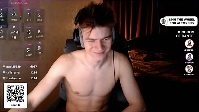 Snapshot of dantebigboi300 chatting on 02.22.25 dantebigboi300 online show from 02.22.25