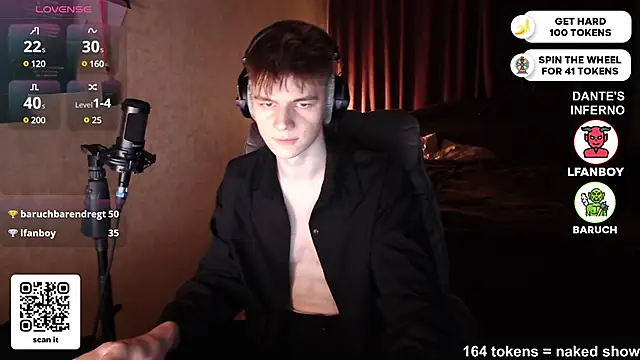 Snapshot of dantebigboi300 chatting on 02.26.25 dantebigboi300 online show from 02.26.25