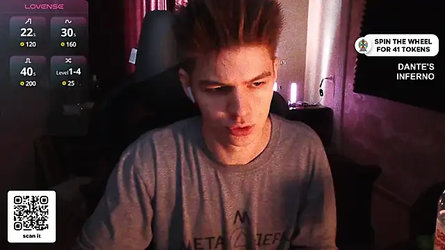 Snapshot of dantebigboi300 chatting on 03.11.25 dantebigboi300 online show from 03.11.25