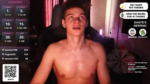 Snapshot of dantebigboi300 chatting on 03.11.25 dantebigboi300 online show from 03.11.25