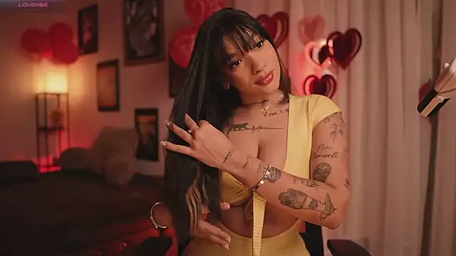 HannahW  online show from 02.20.26