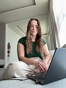 Nura n Sarah online show from 09.25.25