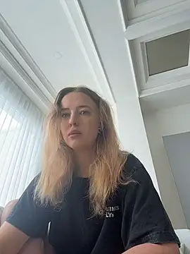 Nura n Sarah online show from 01.08.26