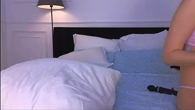 NicoleMarani online show from 12.05.25