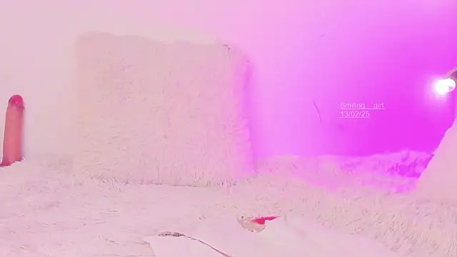 smiling  girl2 online show from 02.13.25