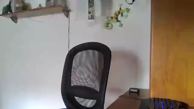 Snapshot of joaodias_97 chatting on 12.15.24 joaodias 97 online show from 12.15.24