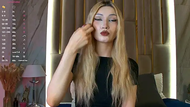 CarolReeves online show from 11.15.25