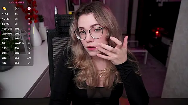 RemyCute online show from 10.29.25