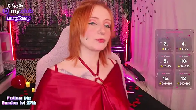 EmmyBunny online show from 02.14.25