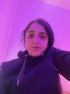 Alicia Ruiz online show from 09.30.25