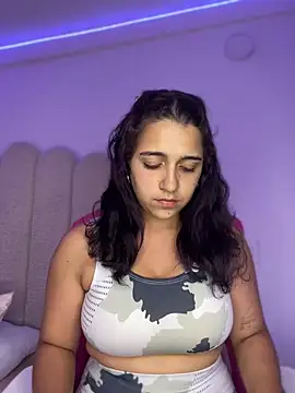 Alicia Ruiz online show from 01.05.26