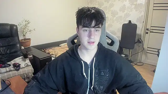 Knuckles17 online show from 12.02.25