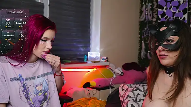 Snapshot of BlueCherryy chatting on 09.25.25 BlueCherryy online show from 09.25.25