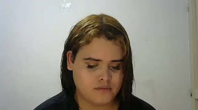 Snapshot of antonellasex1998 chatting on 12.12.24 antonellasex1998 online show from 12.12.24