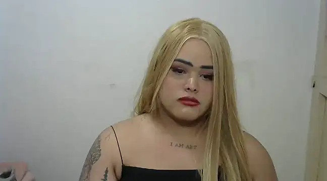 Snapshot of antonellasex1998 chatting on 02.15.25 antonellasex1998 online show from 02.15.25