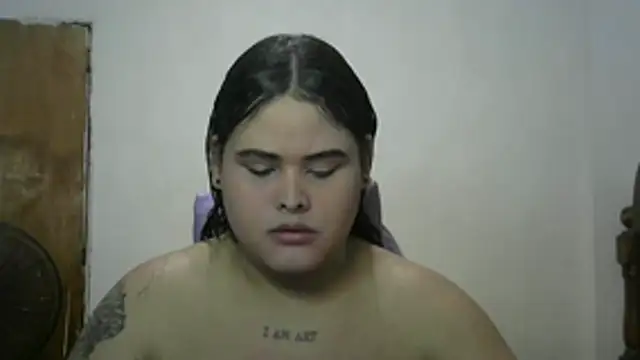 Snapshot of antonellasex1998 chatting on 10.15.25 antonellasex1998 online show from 10.15.25