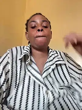 Snapshot of fat_creamy_pus chatting on 09.29.25 fat creamy pus online show from 09.29.25