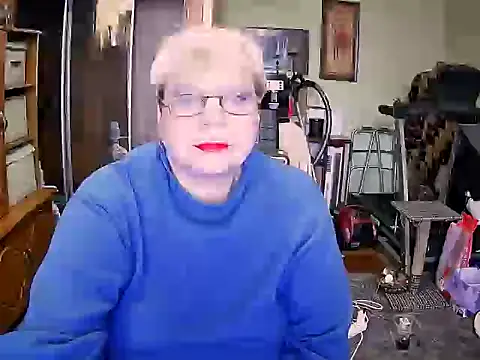 LOLA8888 online show from 10.28.25