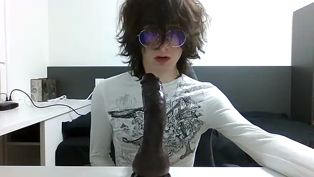 kgzmeoww online show from 11.24.25