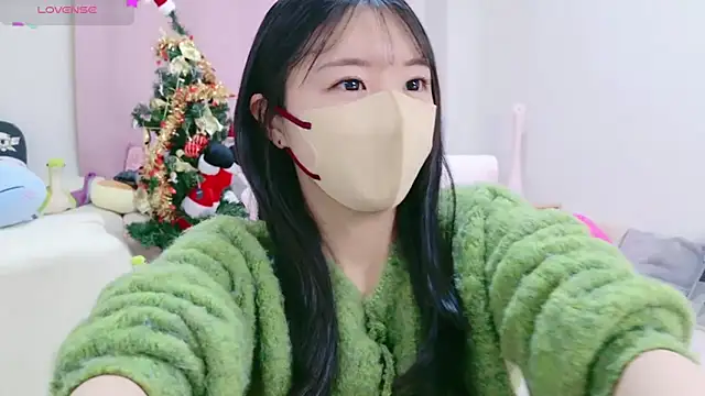 Snapshot of anchan_ chatting on 12.26.24 anchan online show from 12.26.24