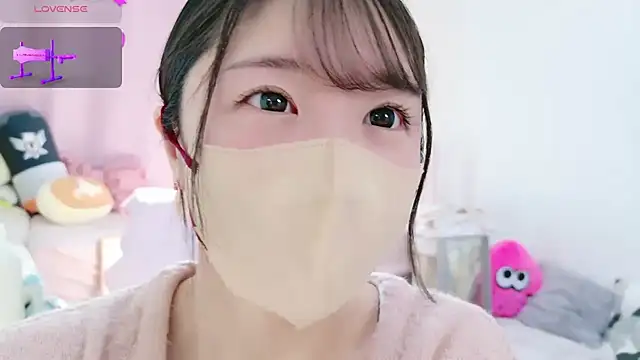 Snapshot of anchan_ chatting on 02.15.25 anchan online show from 02.15.25