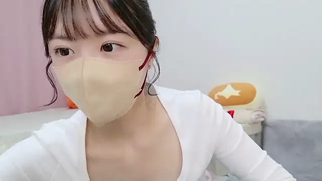 Snapshot of anchan_ chatting on 09.19.25 anchan  online show from 09.19.25