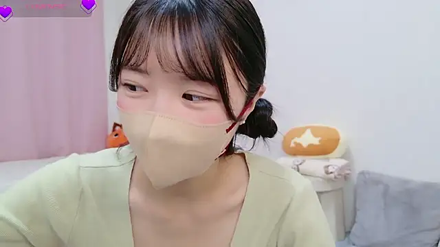 Snapshot of anchan_ chatting on 10.13.25 anchan  online show from 10.13.25