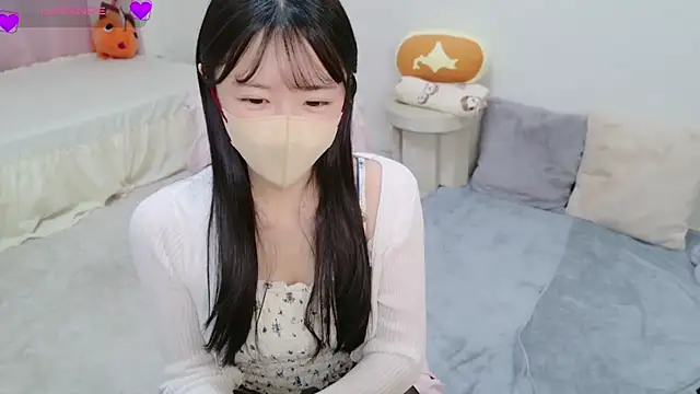 Snapshot of anchan_ chatting on 10.15.25 anchan  online show from 10.15.25