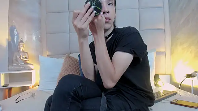 Hecatee 77 online show from 09.17.25