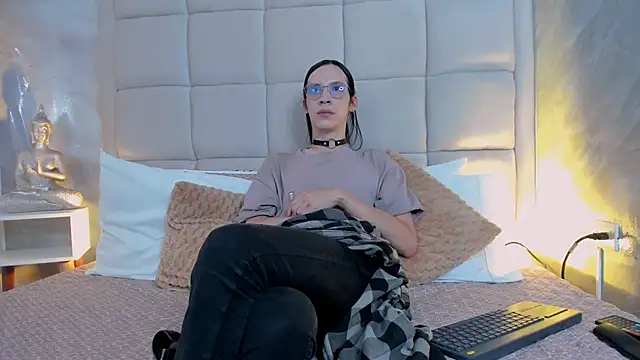 Hecatee 77 online show from 09.24.25