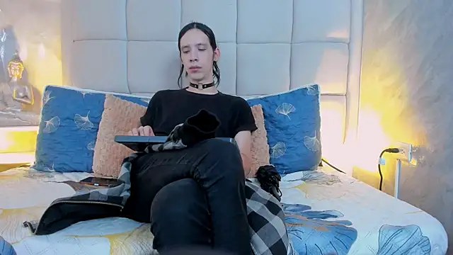 Hecatee 77 online show from 10.06.25