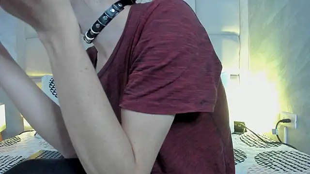 Hecatee 77 online show from 02.12.26