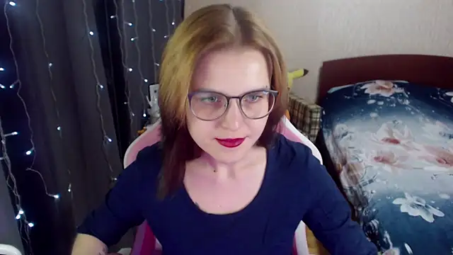 MissBrightShine online show from 01.08.25