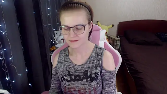 MissBrightShine online show from 01.14.25