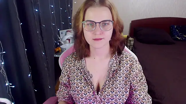 MissBrightShine online show from 01.28.25