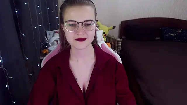 MissBrightShine online show from 02.14.25