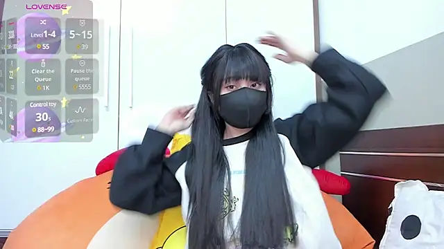 alonelove   online show from 01.23.25