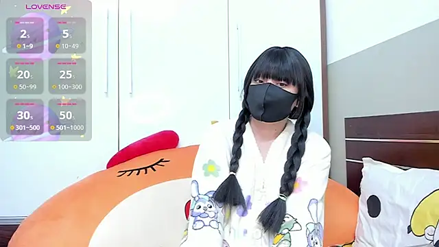 alonelove   online show from 01.25.25