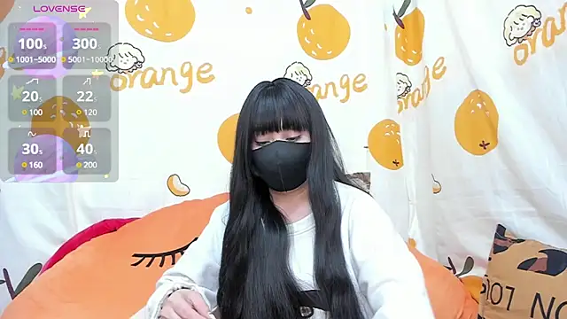 alonelove   online show from 02.13.25