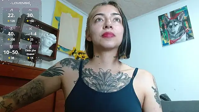 ZoeBakers  online show from 02.05.25