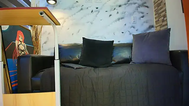 Sophie LittleS online show from 10.16.25